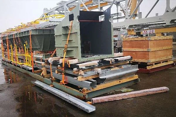 Receiving/distribution Hopper